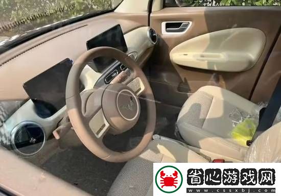 五菱宏光MINIEV三門版諜照曝光!設計Q萌可愛