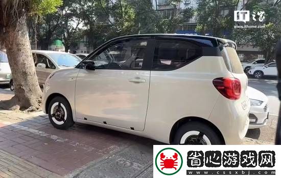 五菱宏光MINIEV三門版諜照曝光!設計Q萌可愛