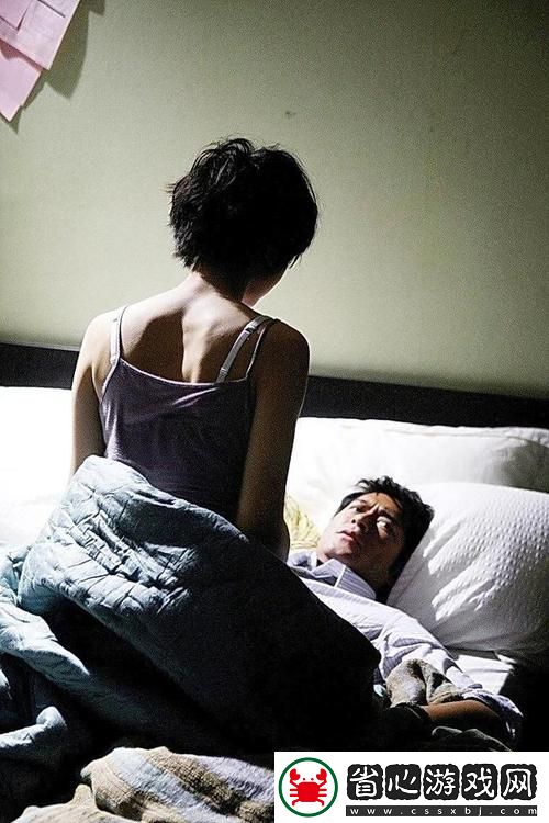 深度解析“男女一起嗟嗟嗟很痛原聲無馬”的情感共鳴